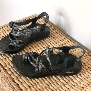 Chacos ZX/2 classic womens black sandals size 8